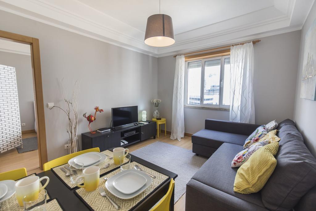 Lovelystay - Charming Marques Flat Lisbona Esterno foto