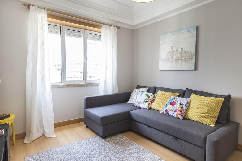 Lovelystay - Charming Marques Flat Lisbona Esterno foto